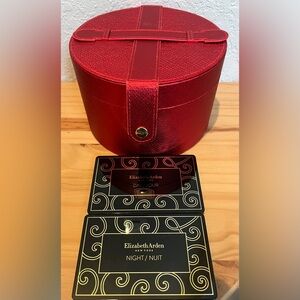 Elizabeth Arden Holiday Gift Set Case & Night and Day Shadow Pallets NEW